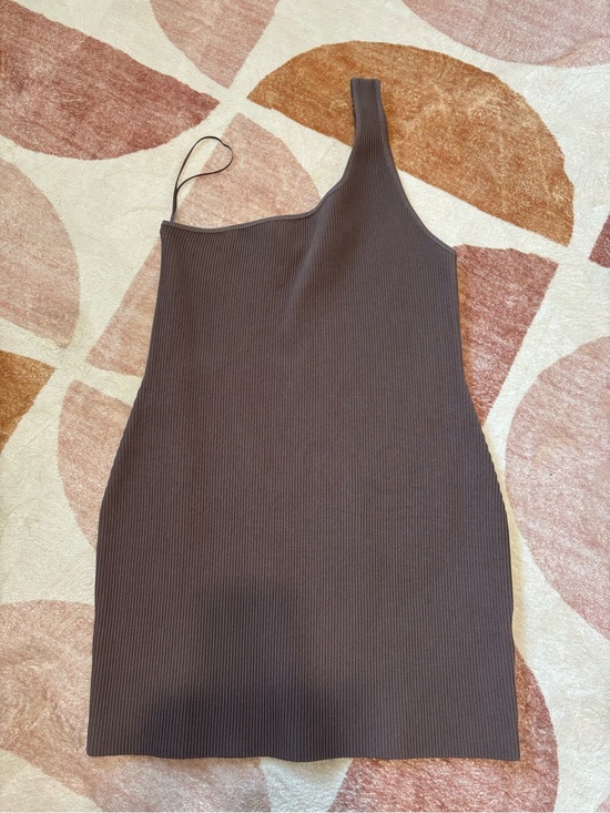 Babaton Dresses & Skirts - Babaton One-Shoulder Ribbed Dress in Deep Taupe